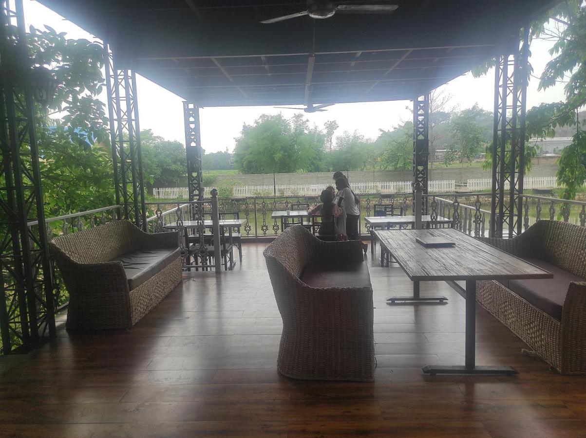 Changs Resort Kaharpara Buitenkant foto