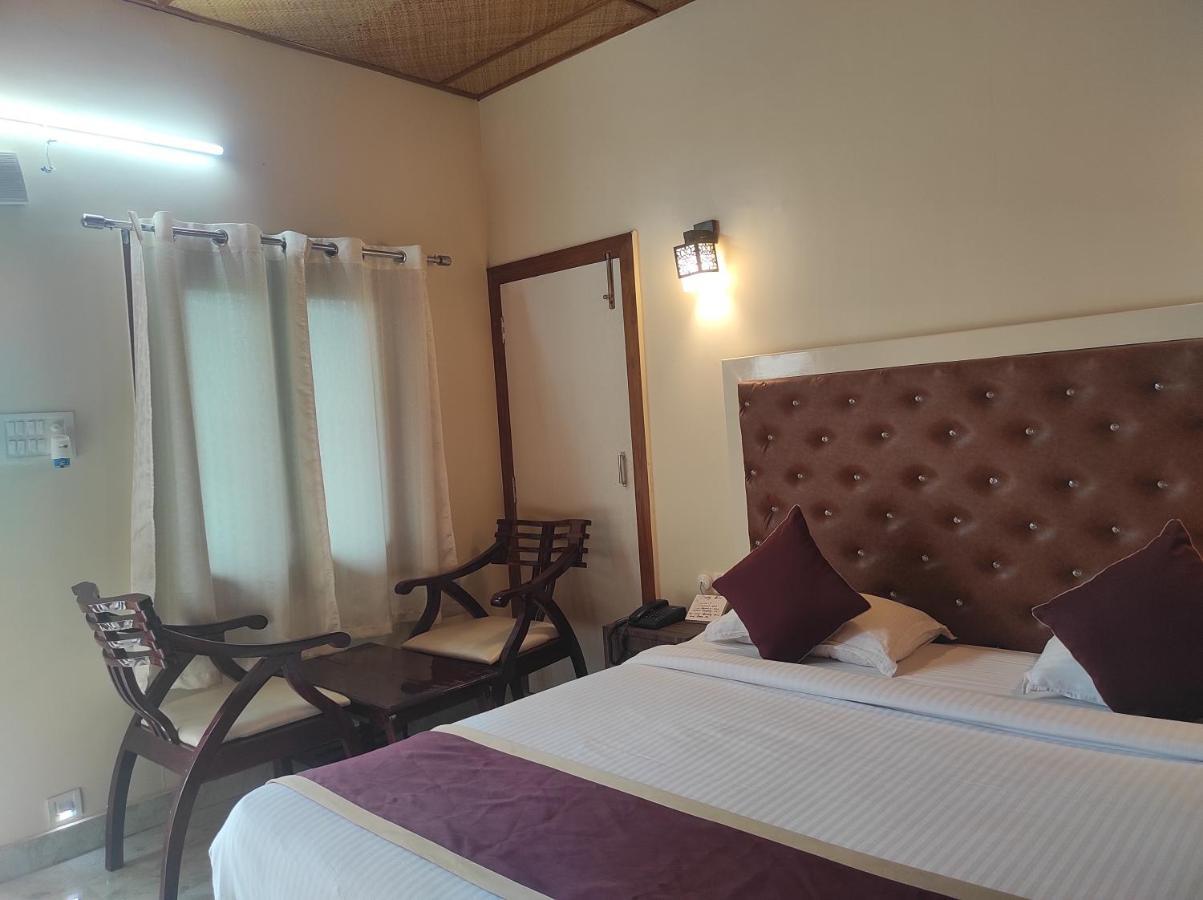 Changs Resort Kaharpara Buitenkant foto
