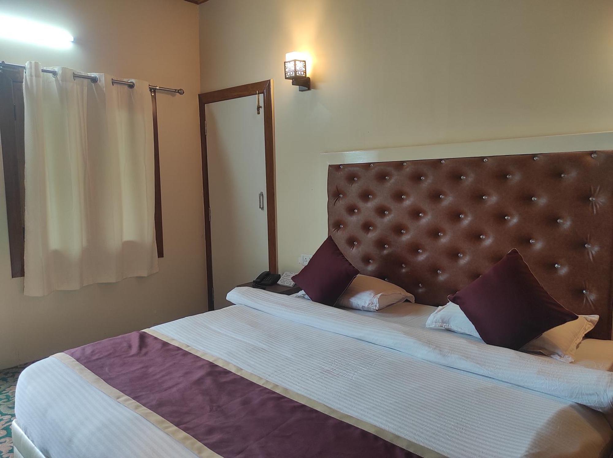 Changs Resort Kaharpara Buitenkant foto